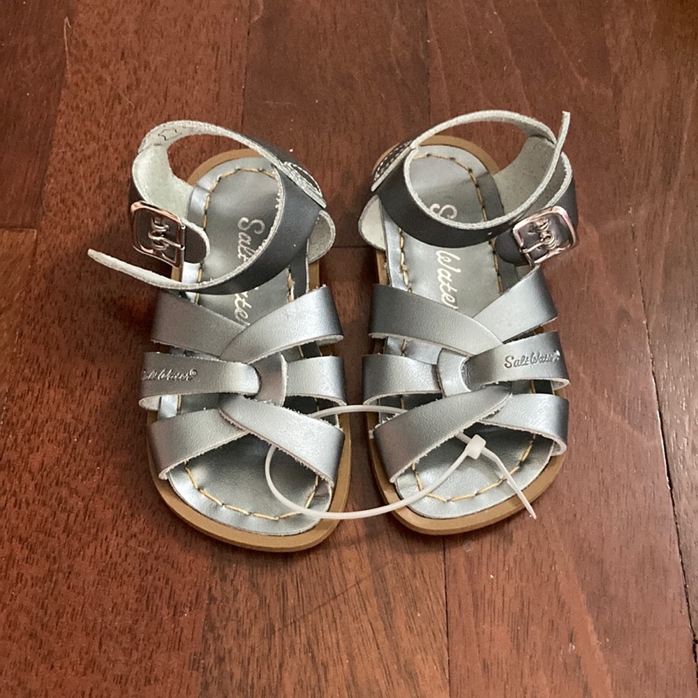NWT Salt Water Sandals Silver Sz 6 Toddler
